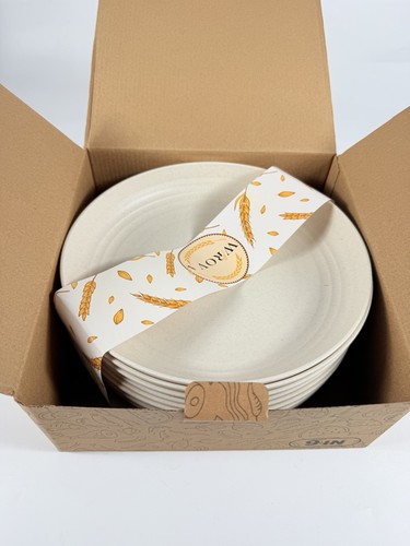 Plastic dinner plates - plastic, of